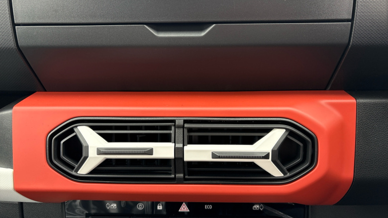 Dacia Spring 27kWh Expression 65 48kW 5dr Auto Electric Hatchback